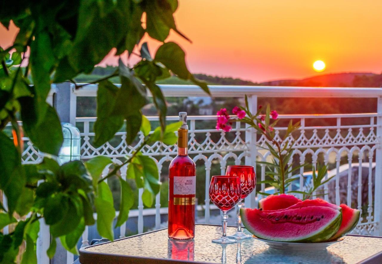 The View Villa Maries  Kültér fotó